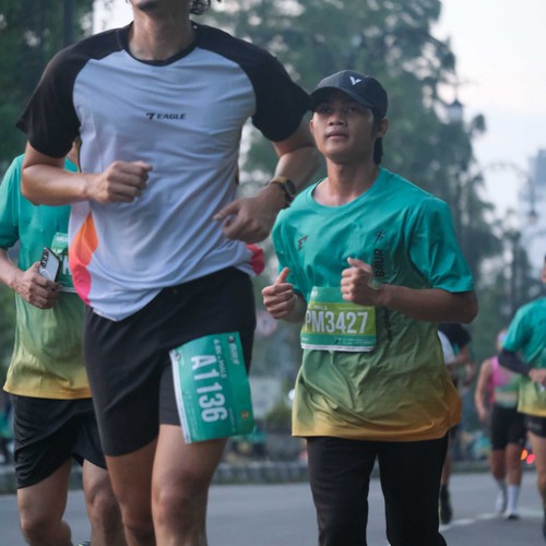 Race photo from BAUR RUN 2025