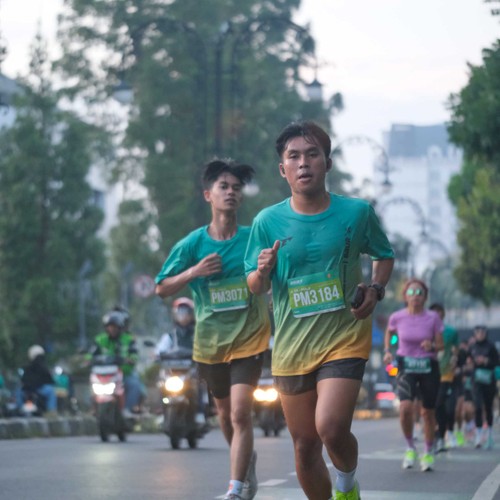 Race photo from BAUR RUN 2025