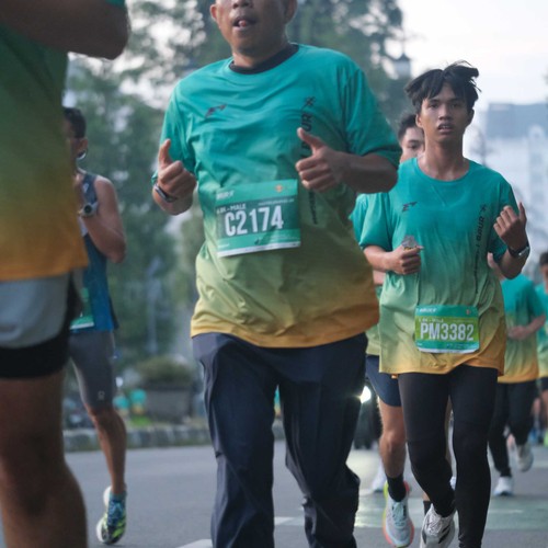 Race photo from BAUR RUN 2025