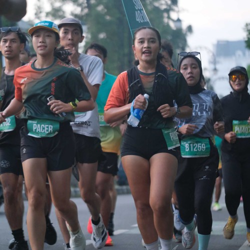 Race photo from BAUR RUN 2025
