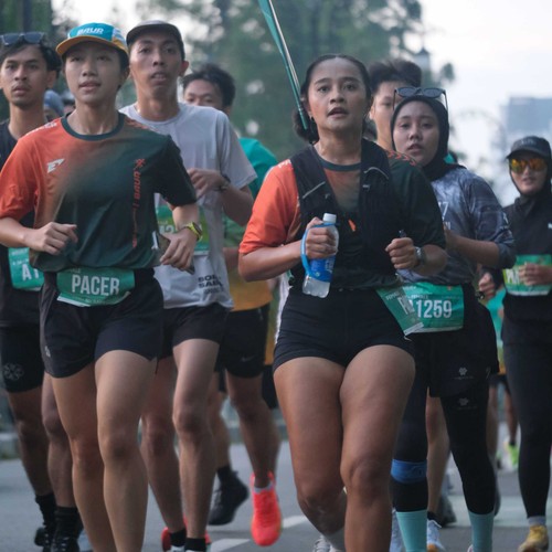 Race photo from BAUR RUN 2025