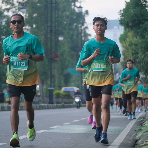 Race photo from BAUR RUN 2025