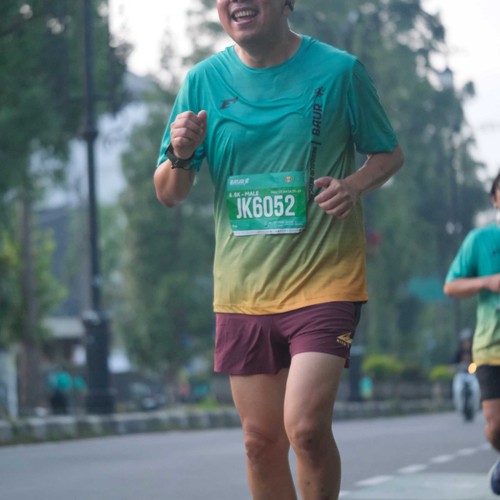 Race photo from BAUR RUN 2025