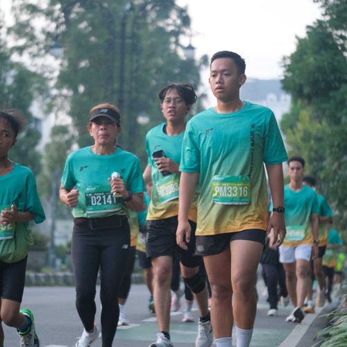 Race photo from BAUR RUN 2025