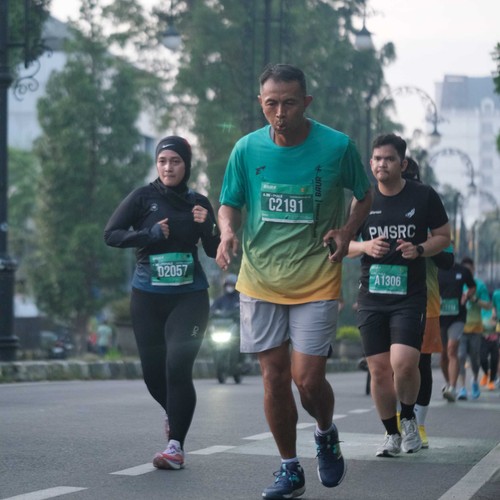 Race photo from BAUR RUN 2025