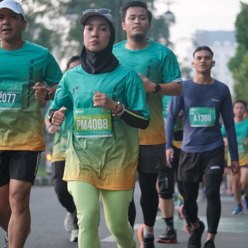 Race photo from BAUR RUN 2025