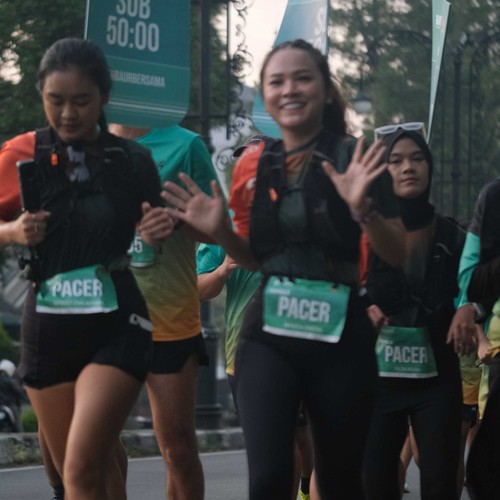 Race photo from BAUR RUN 2025
