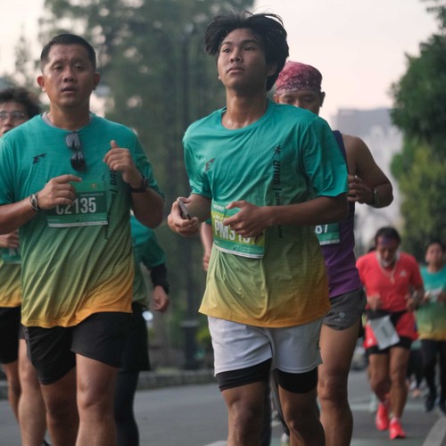 Race photo from BAUR RUN 2025