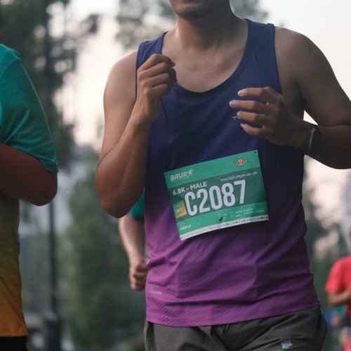 Race photo from BAUR RUN 2025