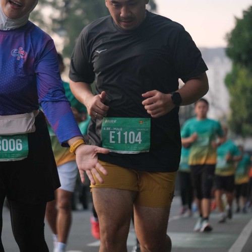 Race photo from BAUR RUN 2025