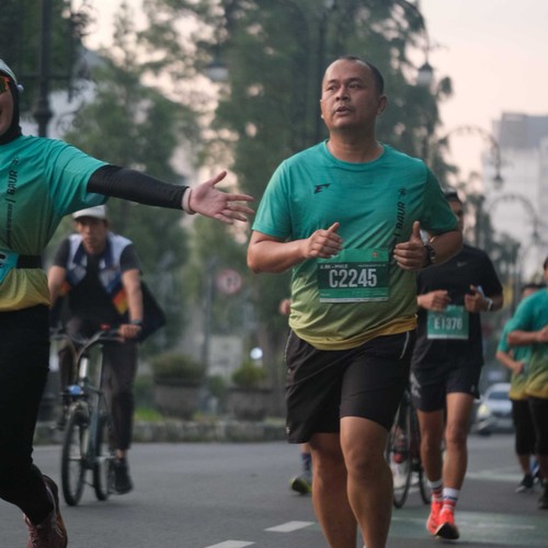 Race photo from BAUR RUN 2025