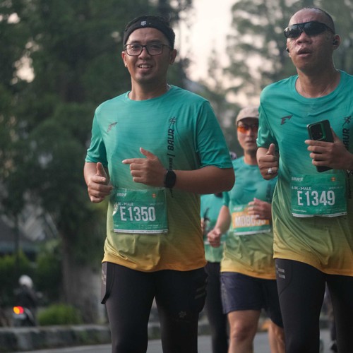 Race photo from BAUR RUN 2025