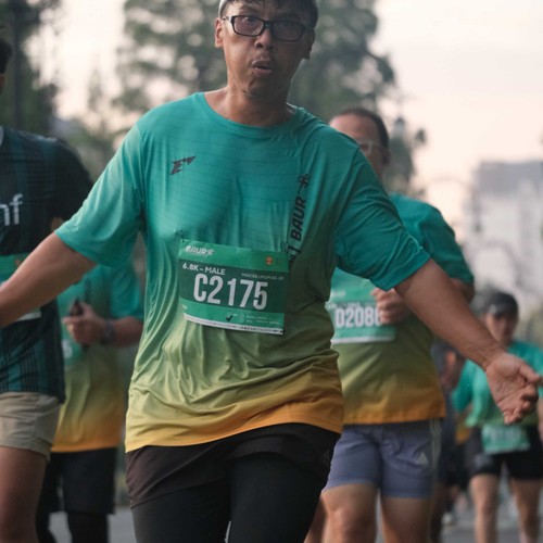 Race photo from BAUR RUN 2025