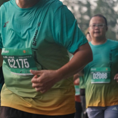 Race photo from BAUR RUN 2025
