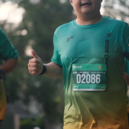 Race photo from BAUR RUN 2025