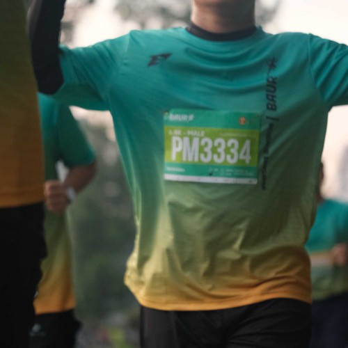Race photo from BAUR RUN 2025