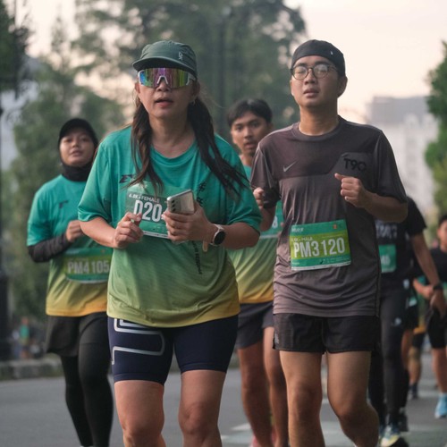 Race photo from BAUR RUN 2025