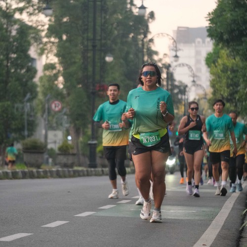 Race photo from BAUR RUN 2025