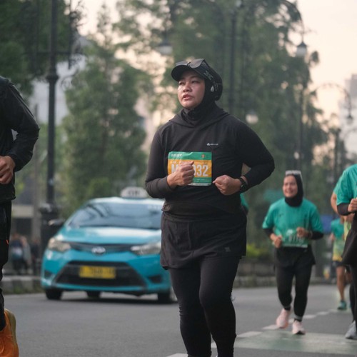 Race photo from BAUR RUN 2025