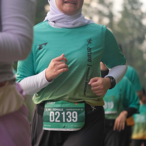 Race photo from BAUR RUN 2025