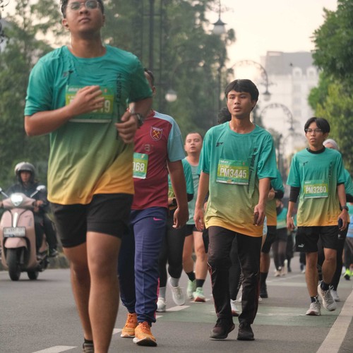 Race photo from BAUR RUN 2025
