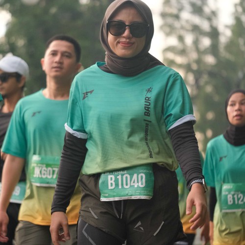 Race photo from BAUR RUN 2025