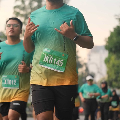 Race photo from BAUR RUN 2025