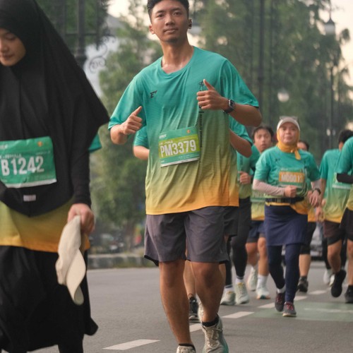 Race photo from BAUR RUN 2025