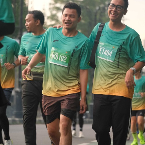 Race photo from BAUR RUN 2025