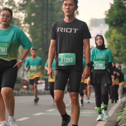 Race photo from BAUR RUN 2025