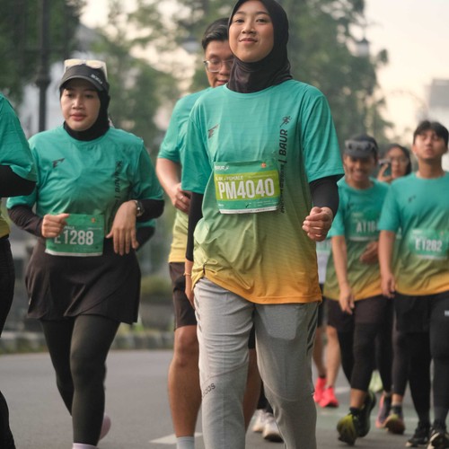 Race photo from BAUR RUN 2025