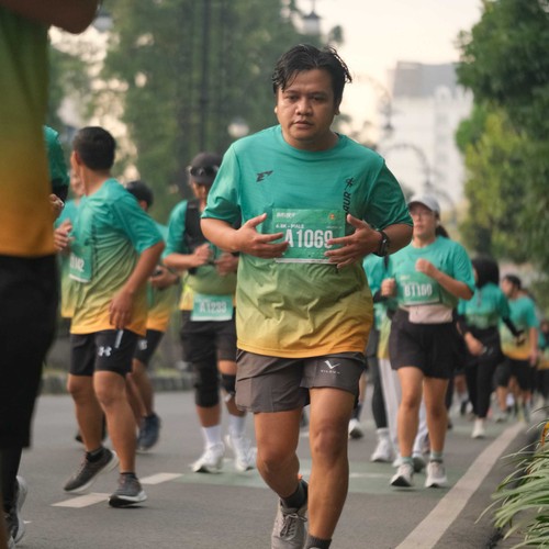 Race photo from BAUR RUN 2025