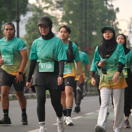 Race photo from BAUR RUN 2025