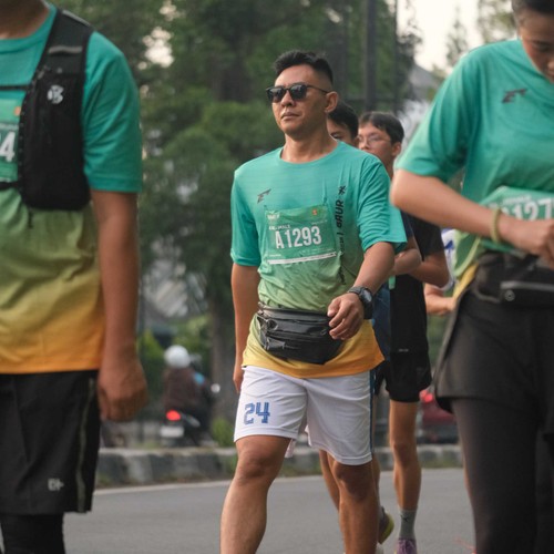 Race photo from BAUR RUN 2025