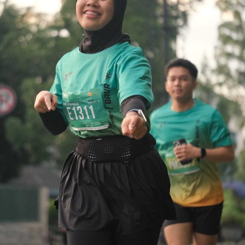 Race photo from BAUR RUN 2025
