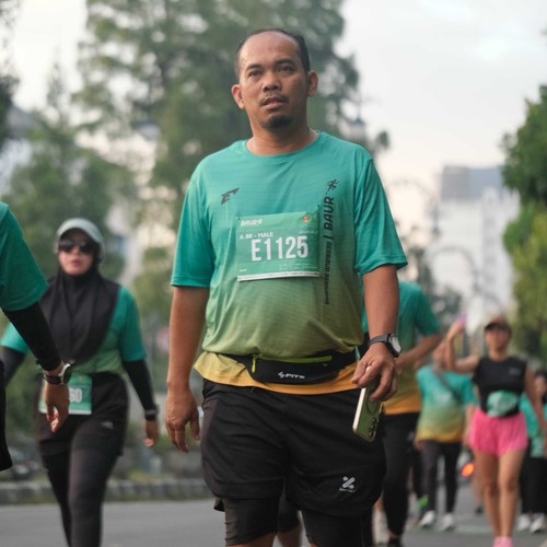Race photo from BAUR RUN 2025