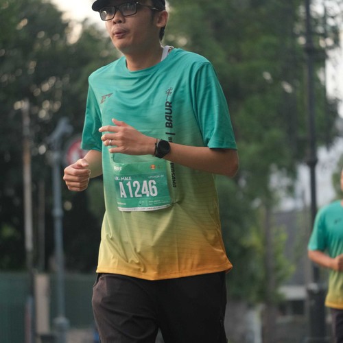 Race photo from BAUR RUN 2025