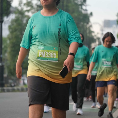 Race photo from BAUR RUN 2025