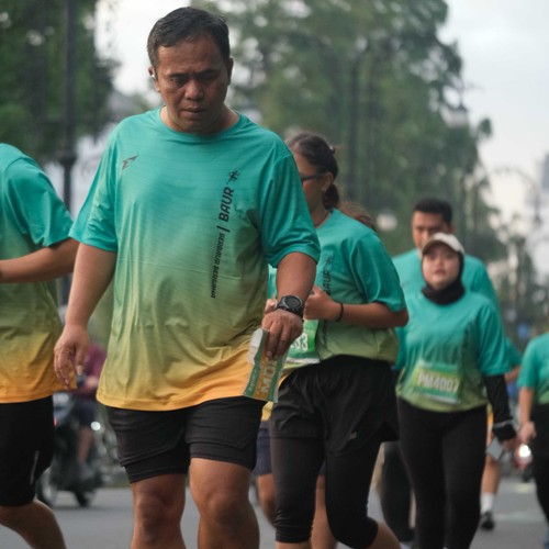Race photo from BAUR RUN 2025