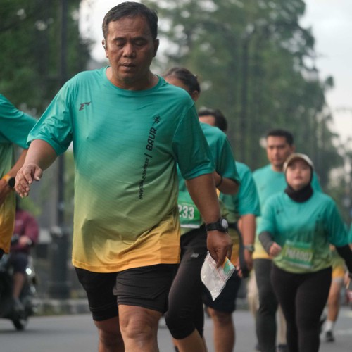 Race photo from BAUR RUN 2025