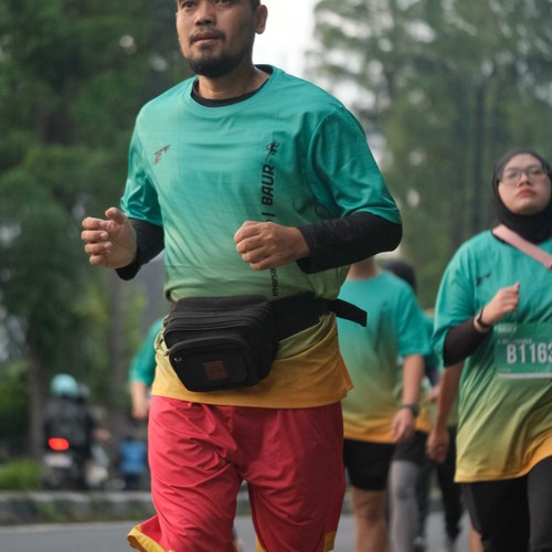 Race photo from BAUR RUN 2025
