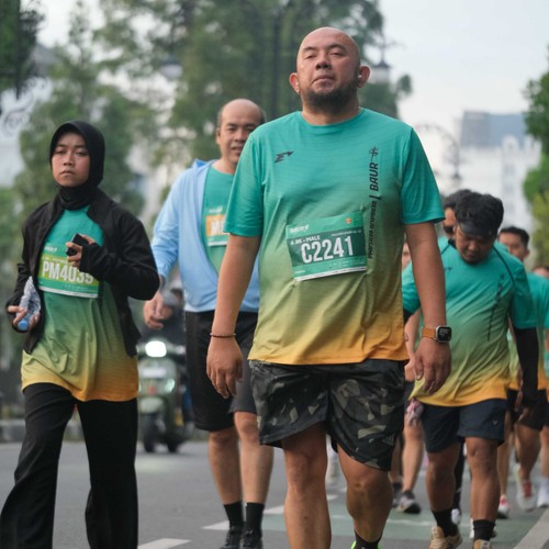 Race photo from BAUR RUN 2025