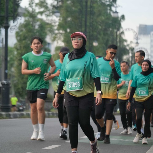Race photo from BAUR RUN 2025