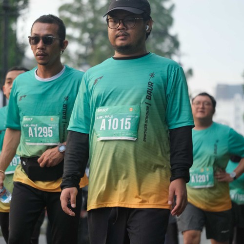Race photo from BAUR RUN 2025