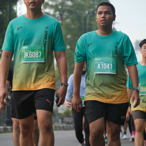 Race photo from BAUR RUN 2025