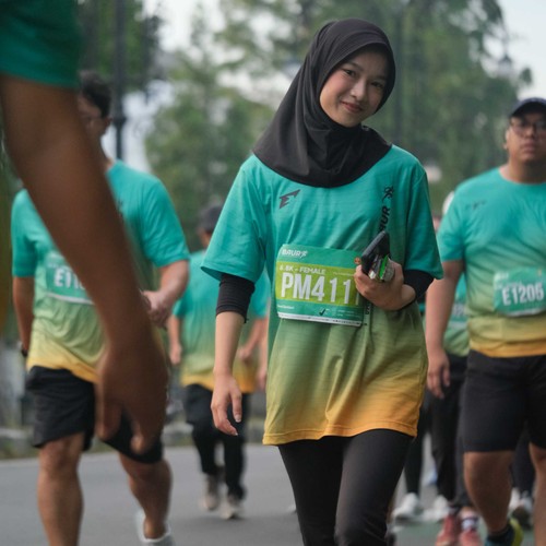 Race photo from BAUR RUN 2025