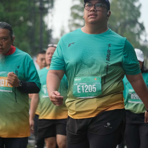 Race photo from BAUR RUN 2025