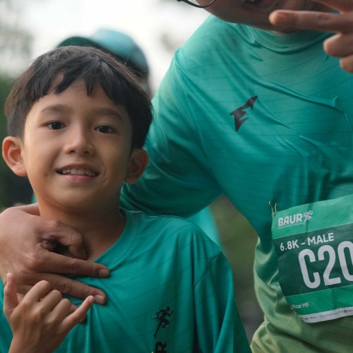 Race photo from BAUR RUN 2025