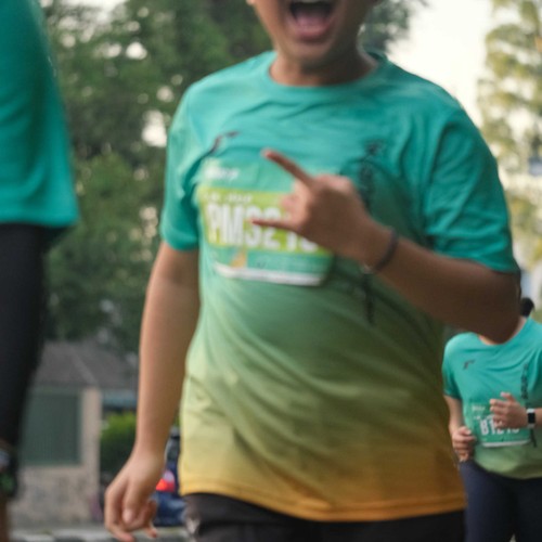 Race photo from BAUR RUN 2025
