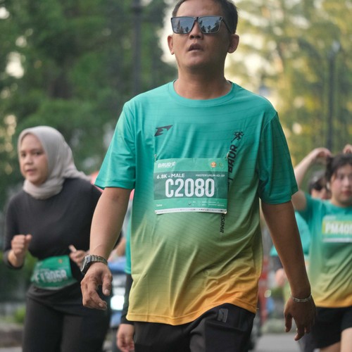Race photo from BAUR RUN 2025